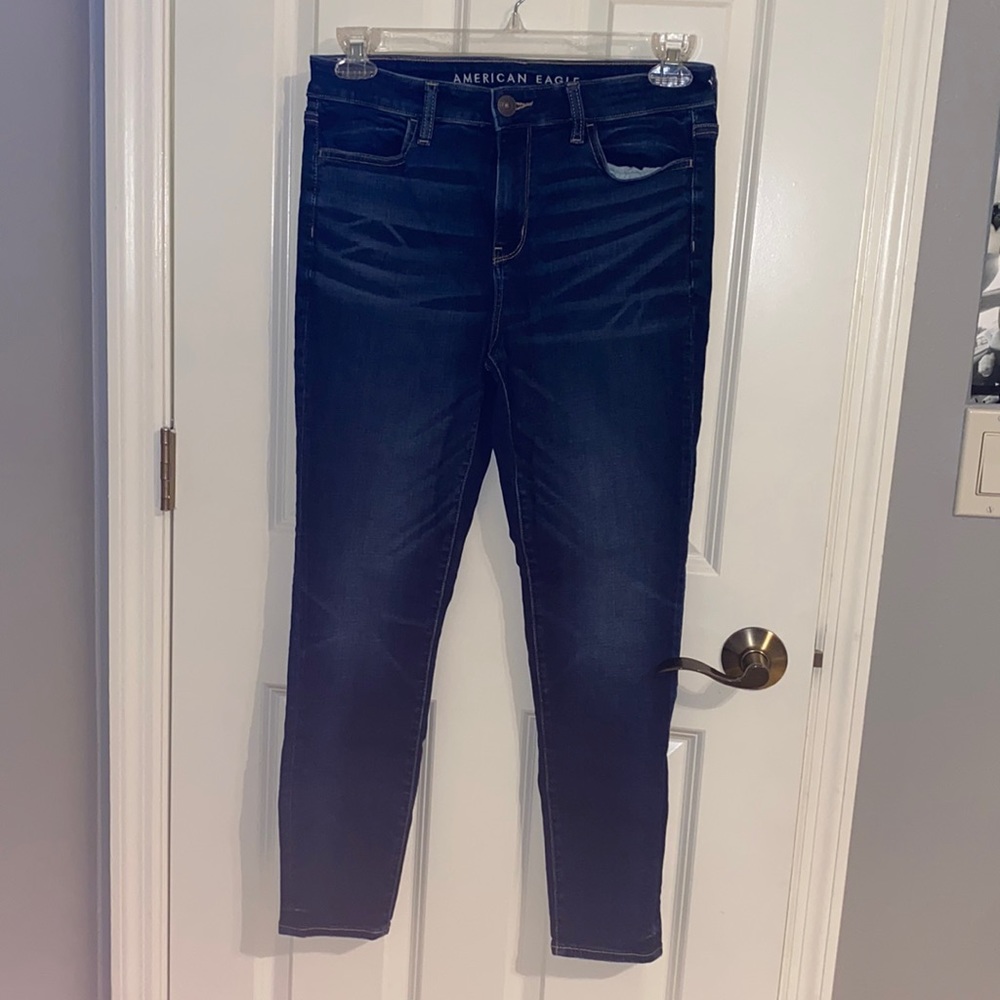 AMERICAN EAGLE Hi-Rise Jegging
